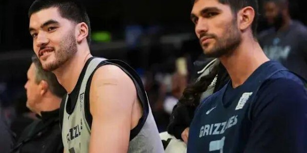星空体育登录入口-1支球队4人赛季报销！这恐怖的伤病潮！！